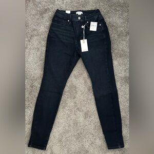 BNWT Good American Always Fits Jeans